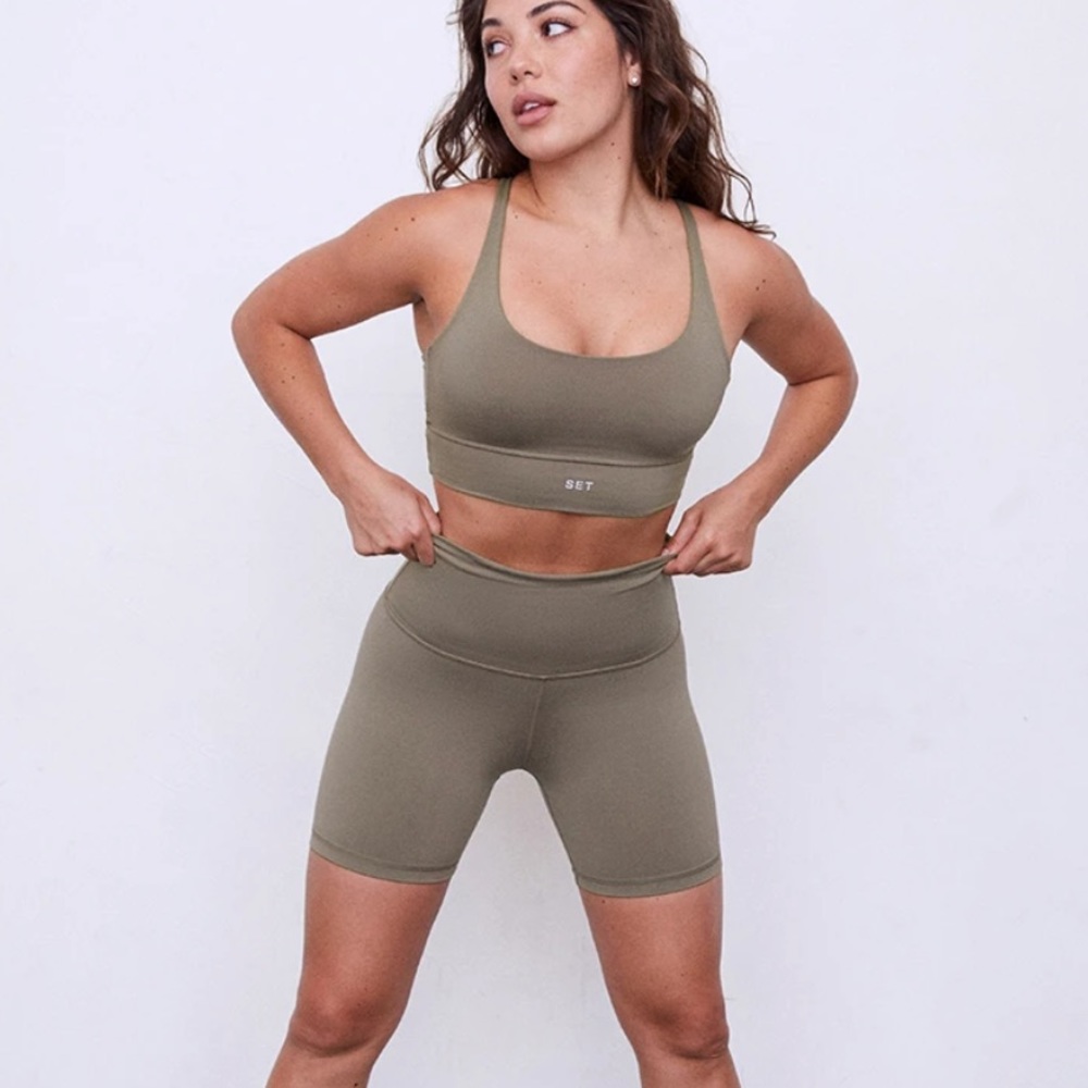 SET active LUXFORM® BIKE SHORTS &  LUXFORM® SCOOP Y - SAGE - M